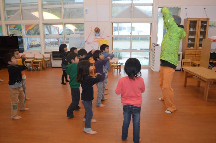 「今日も豊継先生とダンス!」 ぽかぽか森の小さなおうち